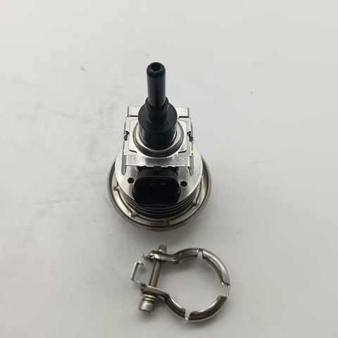 HP injection Diesel Emissions Fluid (DEF) Injector Module for Land Range 04440210501